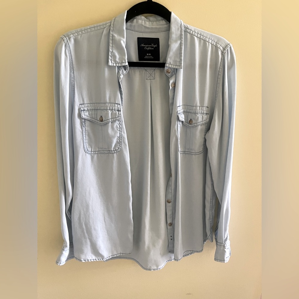 American Eagle Button Down